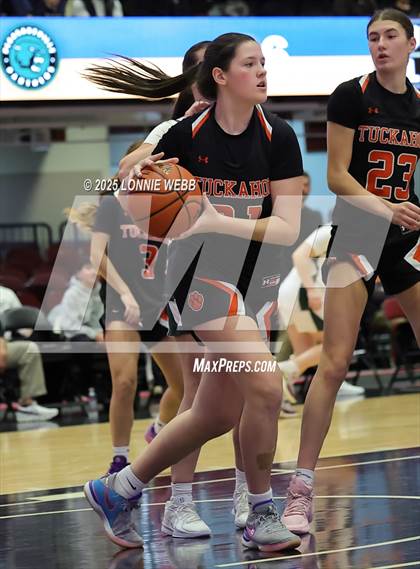 Thumbnail 2 in Pleasantville vs Tuckahoe (Slam Dunk Showcase) photogallery.
