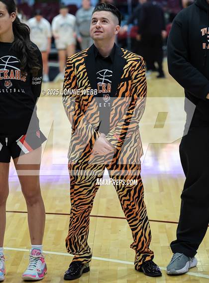 Thumbnail 1 in Pleasantville vs Tuckahoe (Slam Dunk Showcase) photogallery.