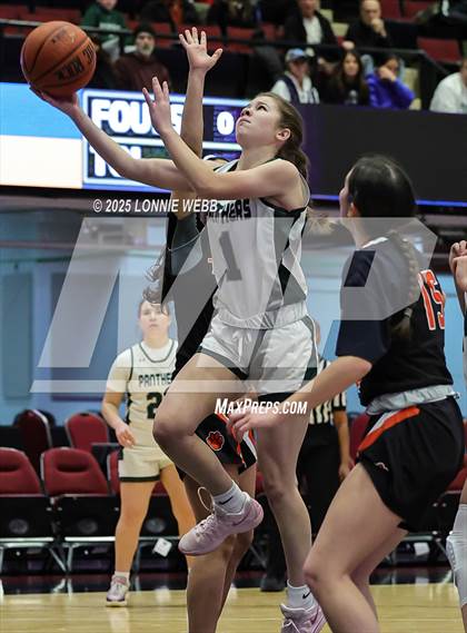 Thumbnail 2 in Pleasantville vs Tuckahoe (Slam Dunk Showcase) photogallery.