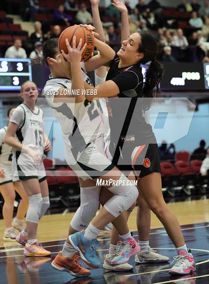 Thumbnail 2 in Pleasantville vs Tuckahoe (Slam Dunk Showcase) photogallery.
