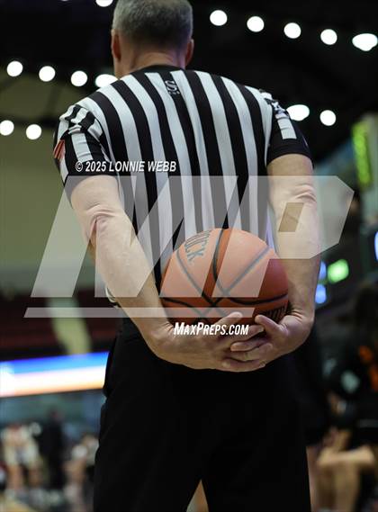 Thumbnail 2 in Pleasantville vs Tuckahoe (Slam Dunk Showcase) photogallery.