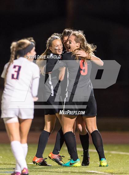 Thumbnail 1 in Whitman-Hanson Regional vs. Central Catholic (MIAA Division 1 Semifinal) photogallery.