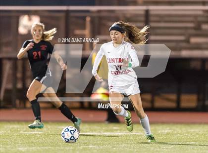 Thumbnail 3 in Whitman-Hanson Regional vs. Central Catholic (MIAA Division 1 Semifinal) photogallery.