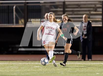 Thumbnail 3 in Whitman-Hanson Regional vs. Central Catholic (MIAA Division 1 Semifinal) photogallery.