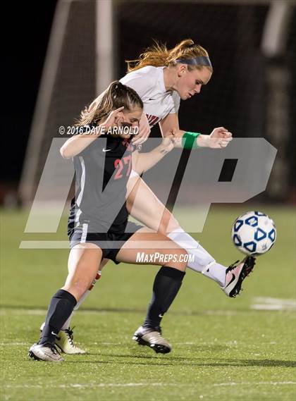Thumbnail 3 in Whitman-Hanson Regional vs. Central Catholic (MIAA Division 1 Semifinal) photogallery.