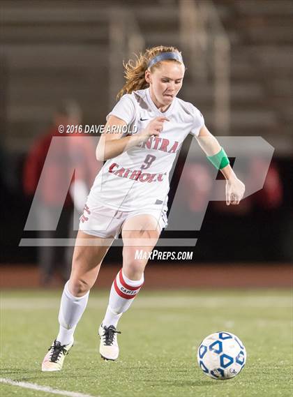 Thumbnail 1 in Whitman-Hanson Regional vs. Central Catholic (MIAA Division 1 Semifinal) photogallery.