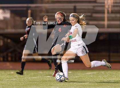 Thumbnail 2 in Whitman-Hanson Regional vs. Central Catholic (MIAA Division 1 Semifinal) photogallery.