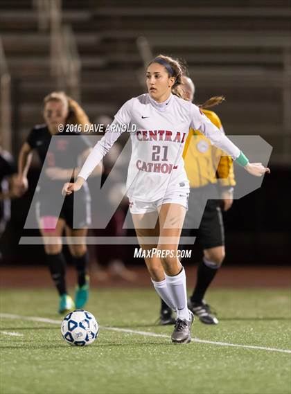 Thumbnail 1 in Whitman-Hanson Regional vs. Central Catholic (MIAA Division 1 Semifinal) photogallery.