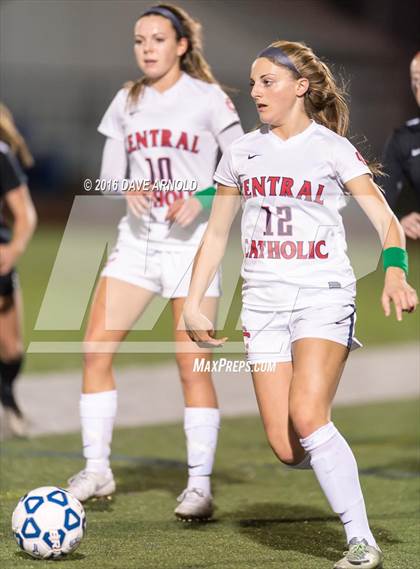 Thumbnail 1 in Whitman-Hanson Regional vs. Central Catholic (MIAA Division 1 Semifinal) photogallery.