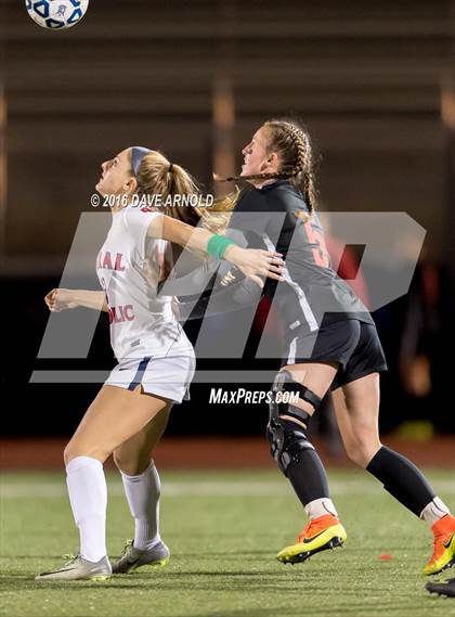 Thumbnail 1 in Whitman-Hanson Regional vs. Central Catholic (MIAA Division 1 Semifinal) photogallery.