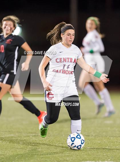Thumbnail 1 in Whitman-Hanson Regional vs. Central Catholic (MIAA Division 1 Semifinal) photogallery.
