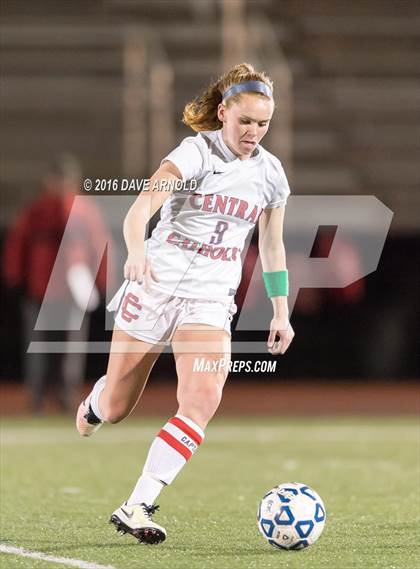 Thumbnail 2 in Whitman-Hanson Regional vs. Central Catholic (MIAA Division 1 Semifinal) photogallery.