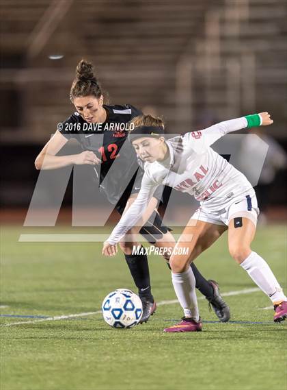 Thumbnail 3 in Whitman-Hanson Regional vs. Central Catholic (MIAA Division 1 Semifinal) photogallery.