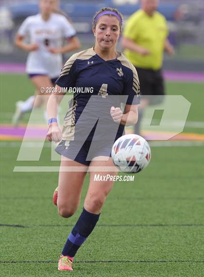 Thumbnail 2 in Bloomington Central Catholic vs. Monticello (IHSA 1A Regional Final) photogallery.