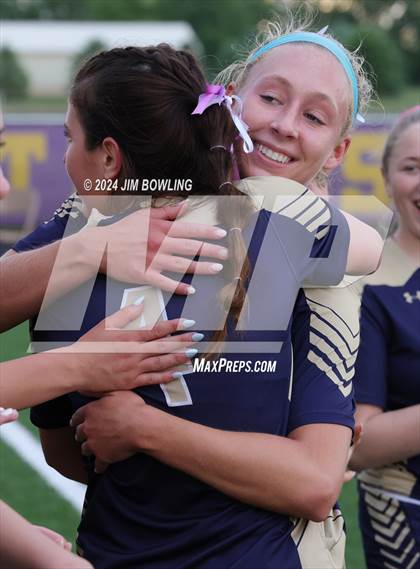 Thumbnail 1 in Bloomington Central Catholic vs. Monticello (IHSA 1A Regional Final) photogallery.