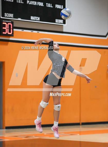 Thumbnail 1 in Tustin vs South Pasadena (CIF SS Div 6 Rnd 1 Playoff) photogallery.