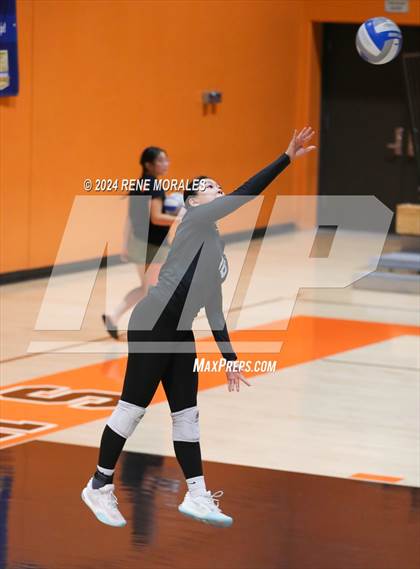 Thumbnail 2 in Tustin vs South Pasadena (CIF SS Div 6 Rnd 1 Playoff) photogallery.