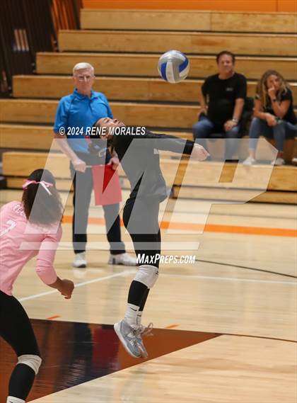 Thumbnail 1 in Tustin vs South Pasadena (CIF SS Div 6 Rnd 1 Playoff) photogallery.