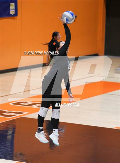 Thumbnail 1 in Tustin vs South Pasadena (CIF SS Div 6 Rnd 1 Playoff) photogallery.