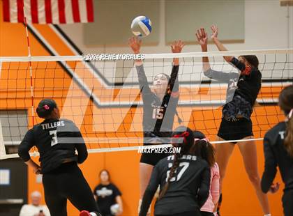 Thumbnail 3 in Tustin vs South Pasadena (CIF SS Div 6 Rnd 1 Playoff) photogallery.