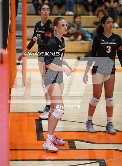 Thumbnail 1 in Tustin vs South Pasadena (CIF SS Div 6 Rnd 1 Playoff) photogallery.