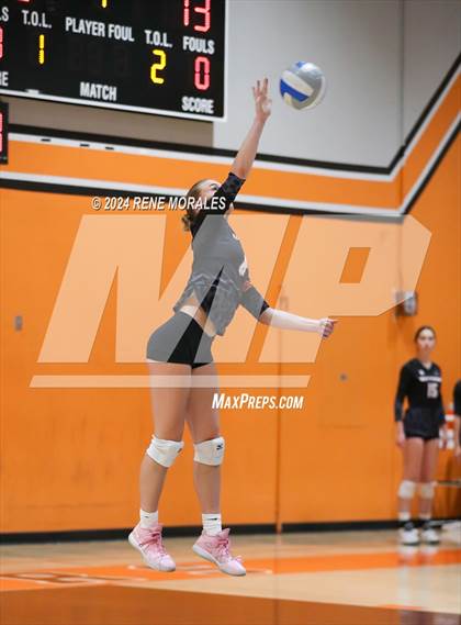 Thumbnail 2 in Tustin vs South Pasadena (CIF SS Div 6 Rnd 1 Playoff) photogallery.