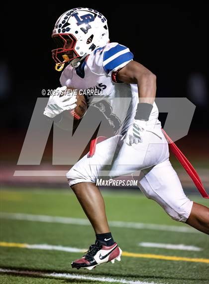 Thumbnail 3 in Las Plumas @ Foothill photogallery.