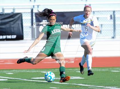 Thumbnail 2 in Notre Dame vs. Leigh (CIF CCS D2 Final) photogallery.