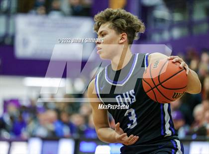 Thumbnail 3 in Quincy vs. MacArthur (Prairie Farms Holiday Classic) photogallery.