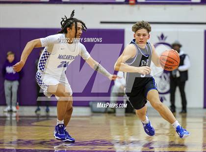 Thumbnail 1 in Quincy vs. MacArthur (Prairie Farms Holiday Classic) photogallery.