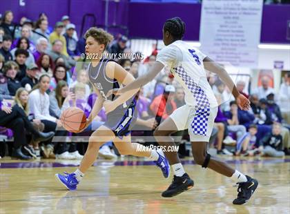 Thumbnail 2 in Quincy vs. MacArthur (Prairie Farms Holiday Classic) photogallery.