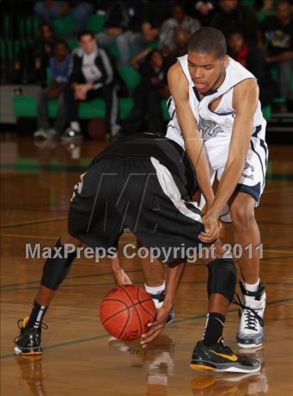 Thumbnail 3 in Animo Leadership @ Sierra Canyon (CIF SS Playoffs) photogallery.