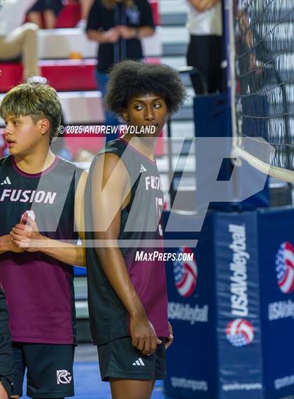 Thumbnail 3 in Regis Groff vs. Pueblo South (CHSAA 4A Championship) photogallery.