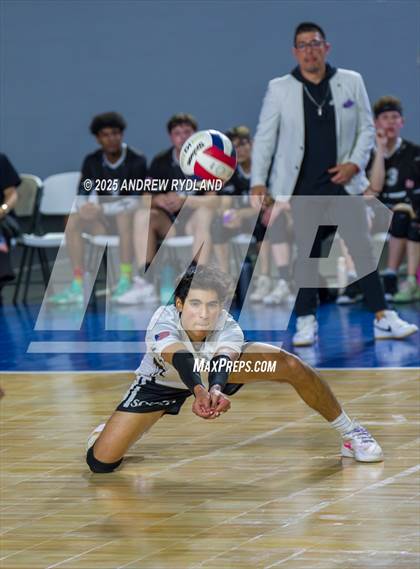 Thumbnail 3 in Regis Groff vs. Pueblo South (CHSAA 4A Championship) photogallery.