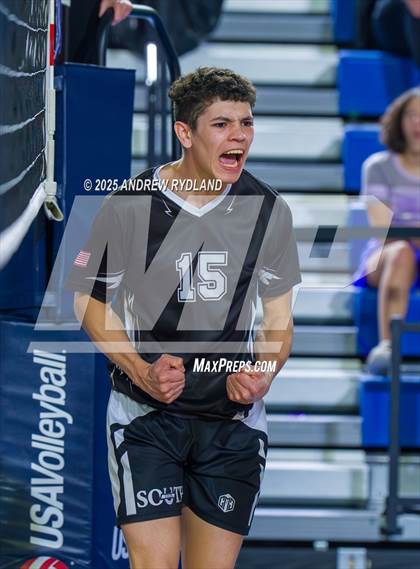 Thumbnail 2 in Regis Groff vs. Pueblo South (CHSAA 4A Championship) photogallery.