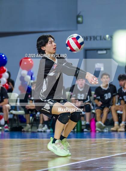 Thumbnail 1 in Regis Groff vs. Pueblo South (CHSAA 4A Championship) photogallery.