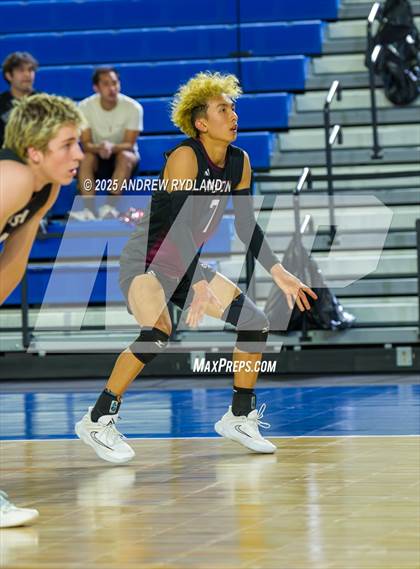 Thumbnail 3 in Regis Groff vs. Pueblo South (CHSAA 4A Championship) photogallery.