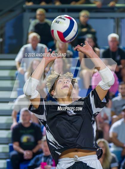 Thumbnail 2 in Regis Groff vs. Pueblo South (CHSAA 4A Championship) photogallery.