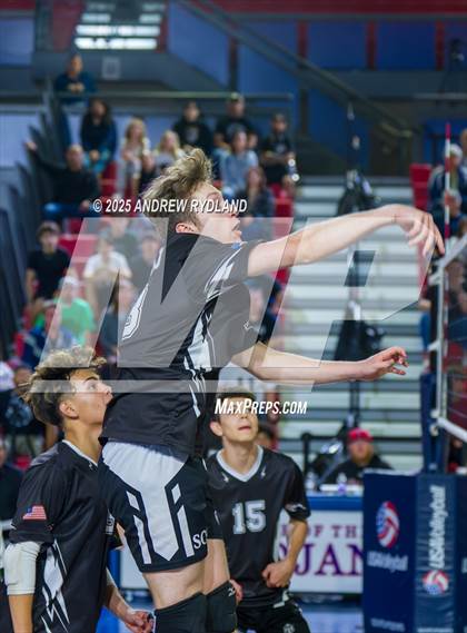 Thumbnail 2 in Regis Groff vs. Pueblo South (CHSAA 4A Championship) photogallery.