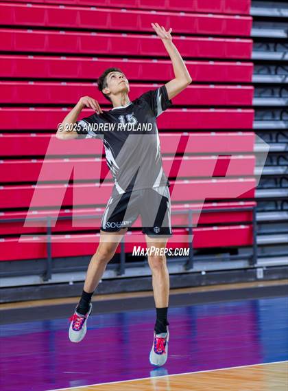 Thumbnail 3 in Regis Groff vs. Pueblo South (CHSAA 4A Championship) photogallery.