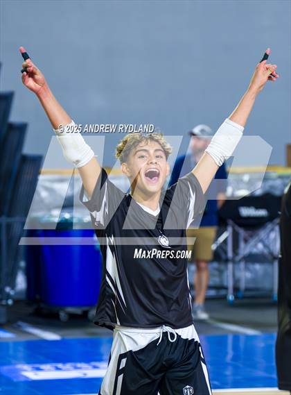 Thumbnail 2 in Regis Groff vs. Pueblo South (CHSAA 4A Championship) photogallery.