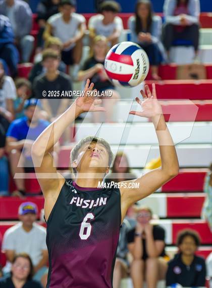 Thumbnail 3 in Regis Groff vs. Pueblo South (CHSAA 4A Championship) photogallery.
