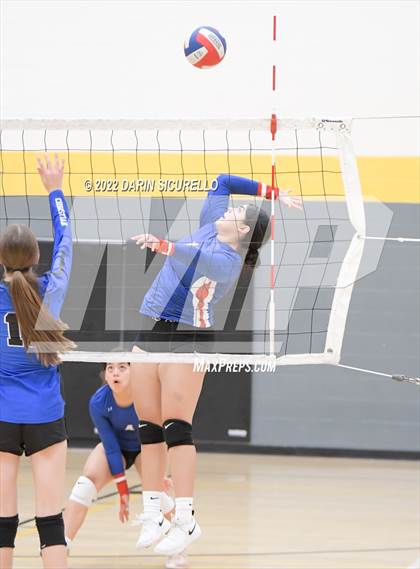 Thumbnail 3 in North vs Desert Christian (Epic Tourneys Volleyball Invite) photogallery.