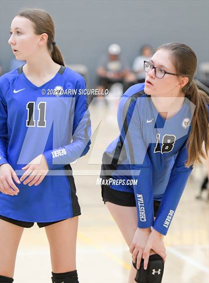 Thumbnail 3 in North vs Desert Christian (Epic Tourneys Volleyball Invite) photogallery.