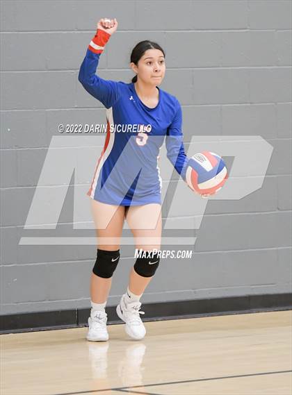 Thumbnail 3 in North vs Desert Christian (Epic Tourneys Volleyball Invite) photogallery.