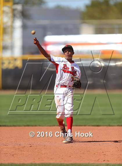 Thumbnail 3 in El Dorado vs. Rio Rico photogallery.