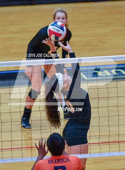 Thumbnail 3 in Brandeis vs Brennan (NEISD Volleyball Tournament) photogallery.