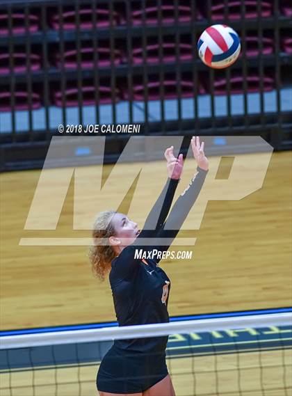 Thumbnail 2 in Brandeis vs Brennan (NEISD Volleyball Tournament) photogallery.