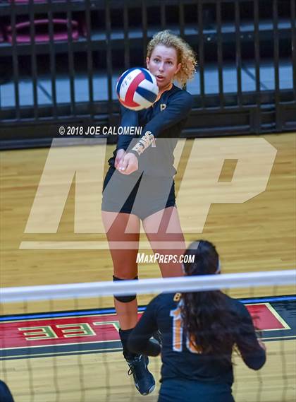 Thumbnail 3 in Brandeis vs Brennan (NEISD Volleyball Tournament) photogallery.