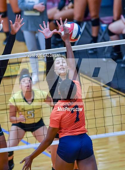 Thumbnail 1 in Brandeis vs Brennan (NEISD Volleyball Tournament) photogallery.